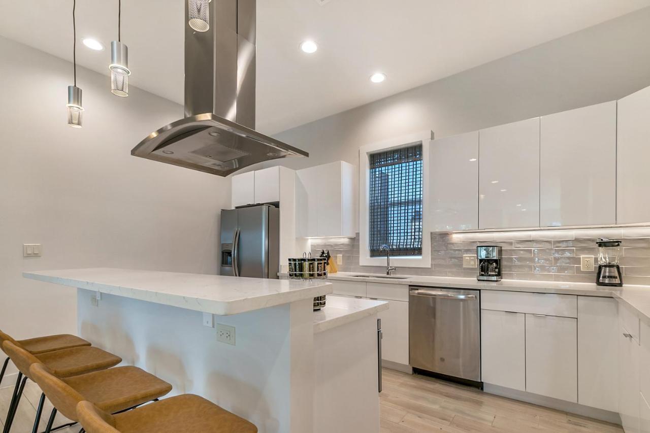 Beautiful Townhouse In A Gated Community
