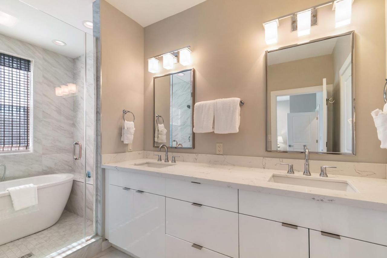 Beautiful Townhouse In A Gated Community